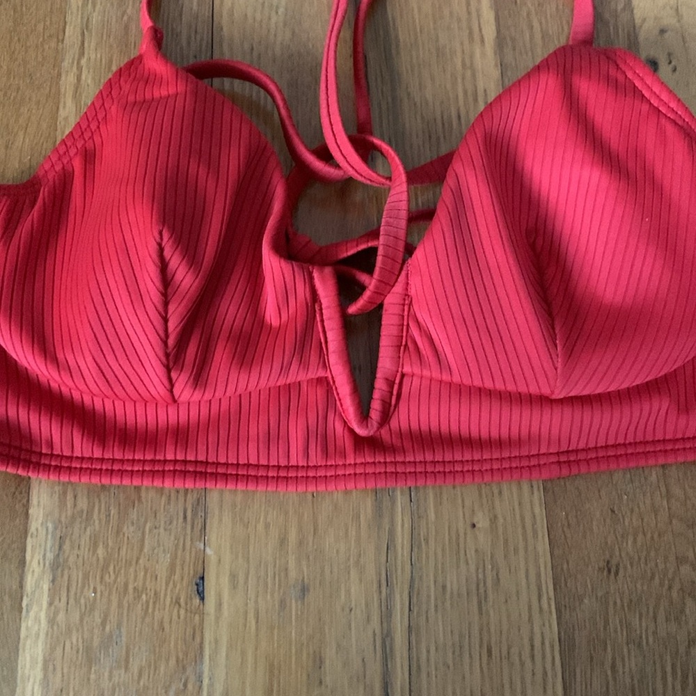 Red Bikini Set - Picture 3 of 4